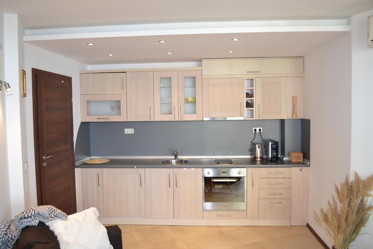 Port Balchik Apartment エクステリア 写真